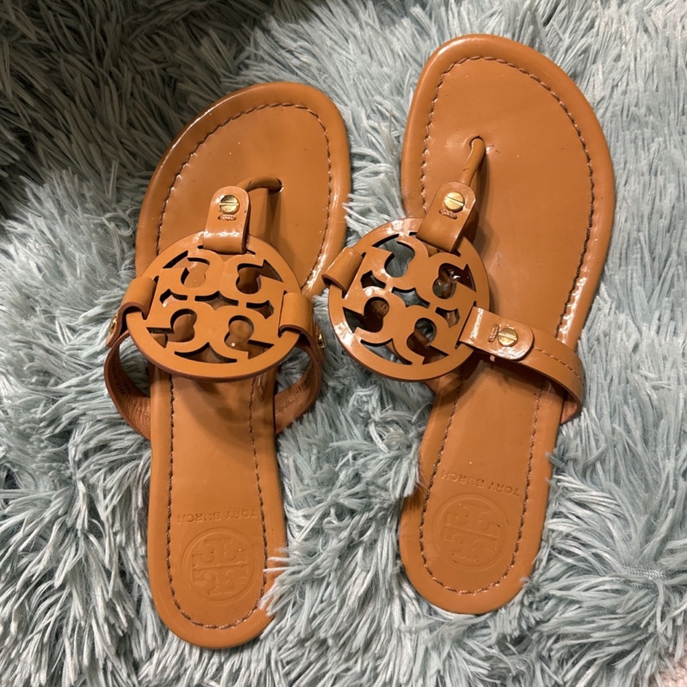 tory burch tan patent miller sandals (size 6.5)
